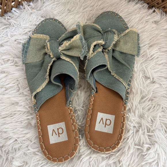 Dolce Vita Denim Bow Mules Fits 9 - Picture 6 of 6